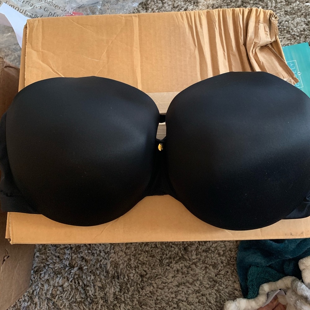 Curvy Couture Bra